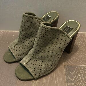 Green Summer Heels